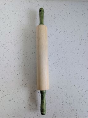 Vintage Wooden Rolling Pin with Green Handles – Farmhouse Kitchen Decor